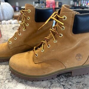 Timberland Wheat Leather Boots with Black Collar